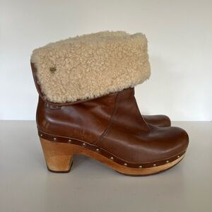 UGG 1958 Lynnea Leather Studded Foldover Clog Boot Shearling Cuff, Caramel, 9